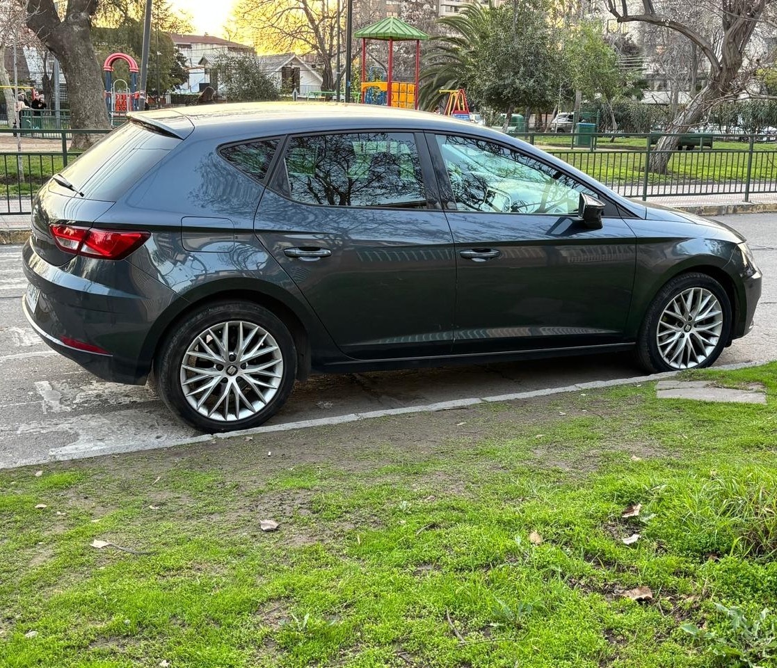 Seat Leon 1.4 Style Tsi Mt año 2020
