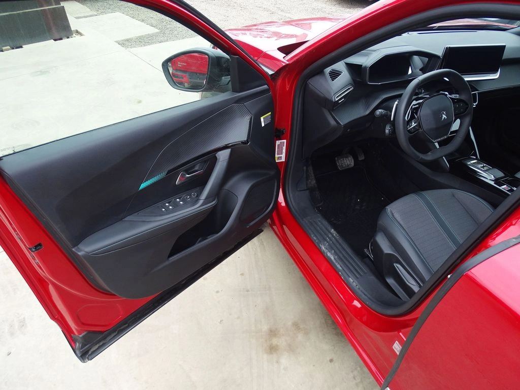 Peugeot 2008 Allure Pack año 2024