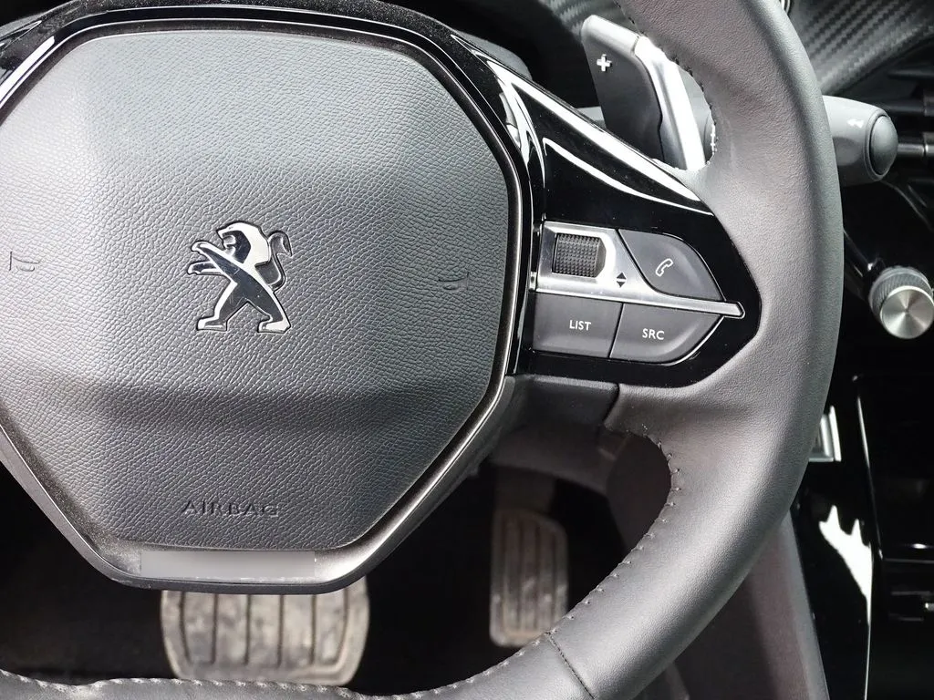 Peugeot 2008 Allure Pack año 2024
