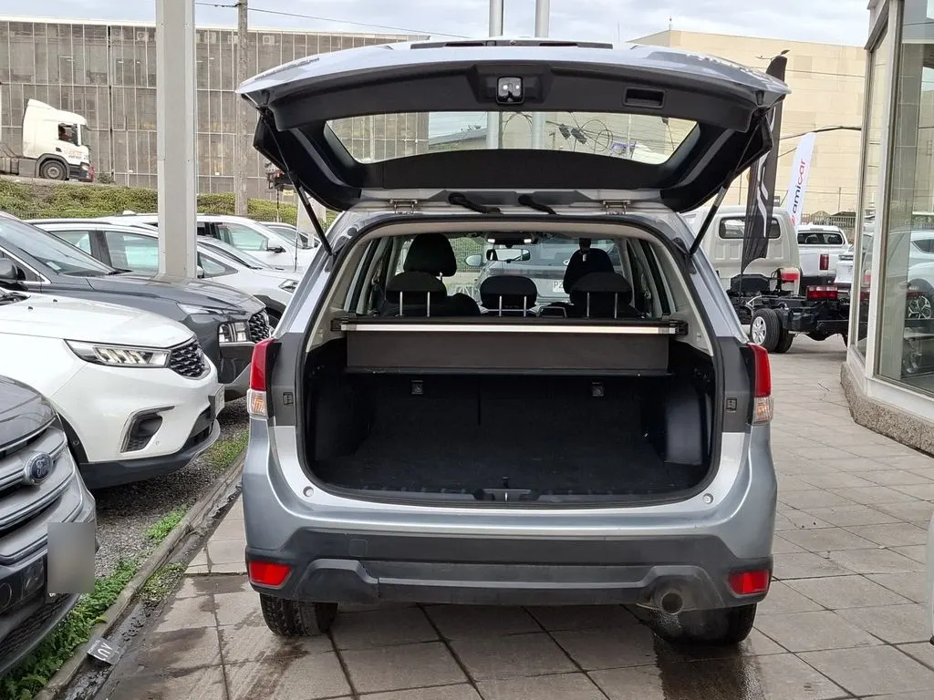 Subaru Forester 2.0 Dynamic Es At 4x4 año 2019