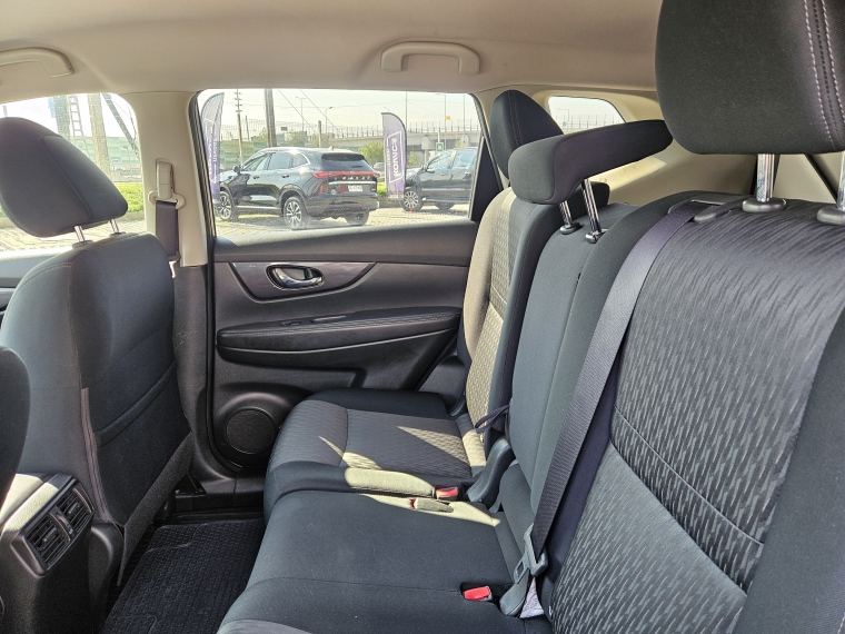 Nissan X-Trail Sense 2row At 2.5 año 2023