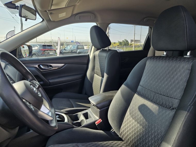 Nissan X-Trail Sense 2row At 2.5 año 2023