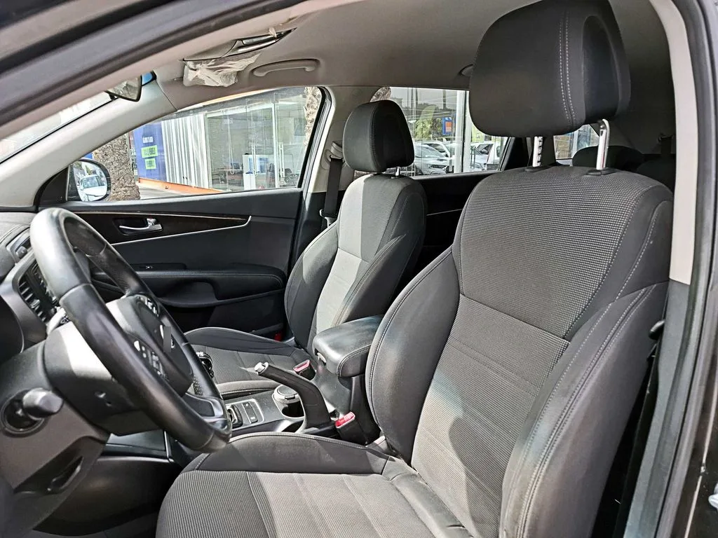 Kia Sorento 2.2 Ex Diesel 2wd 6mt 5p año 2017