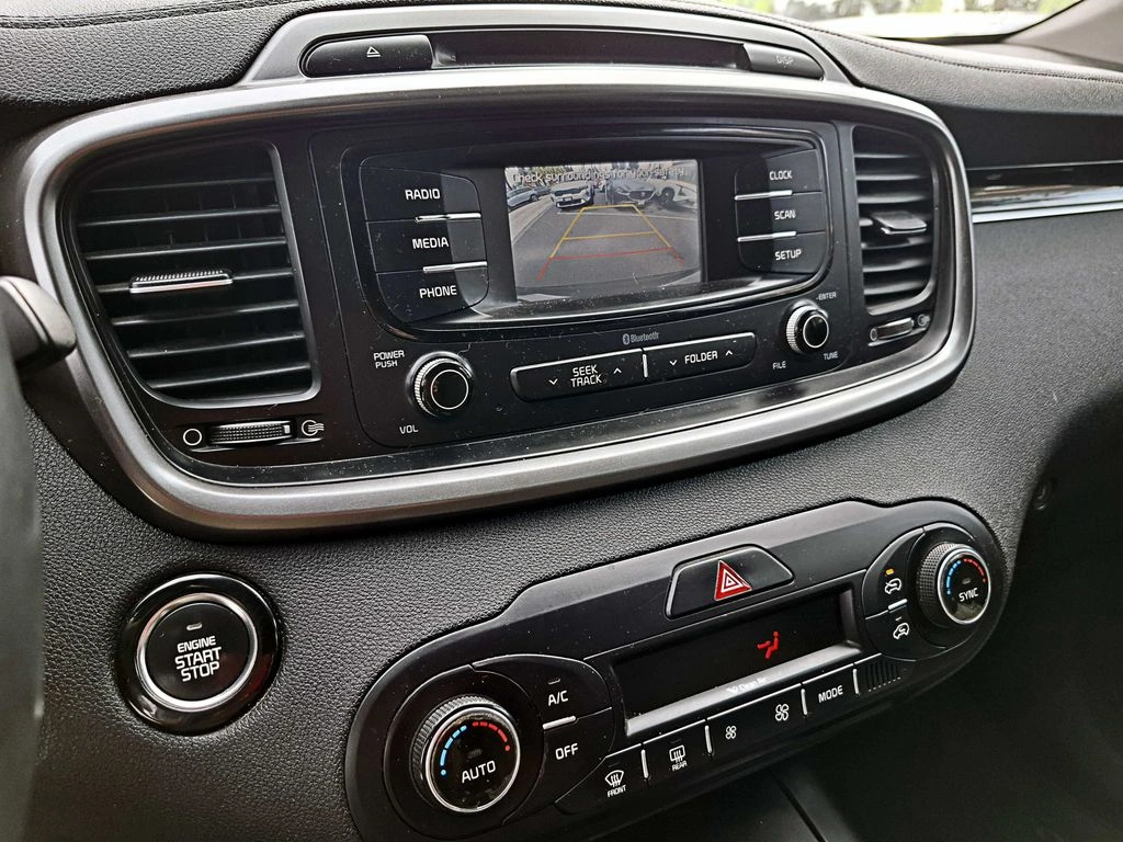 Kia Sorento 2.2 Ex Diesel 2wd 6mt 5p año 2017
