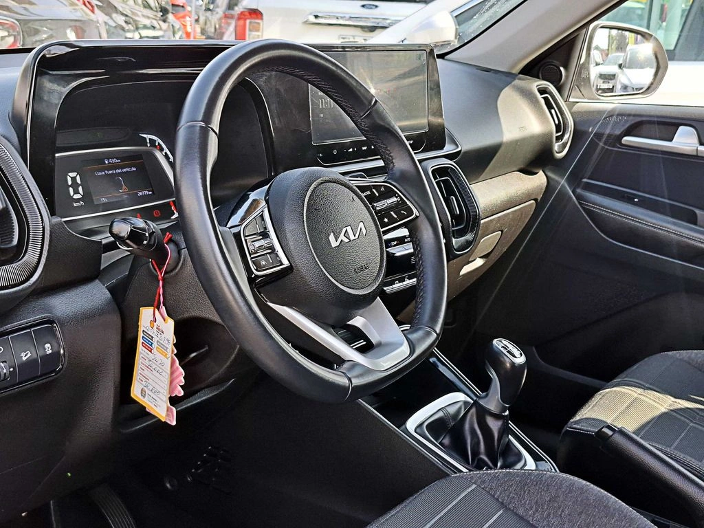 Kia Sonet Mt año 2025