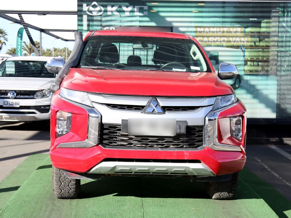 Mitsubishi L200 Katana 2.4 4x4 Mt año 2023