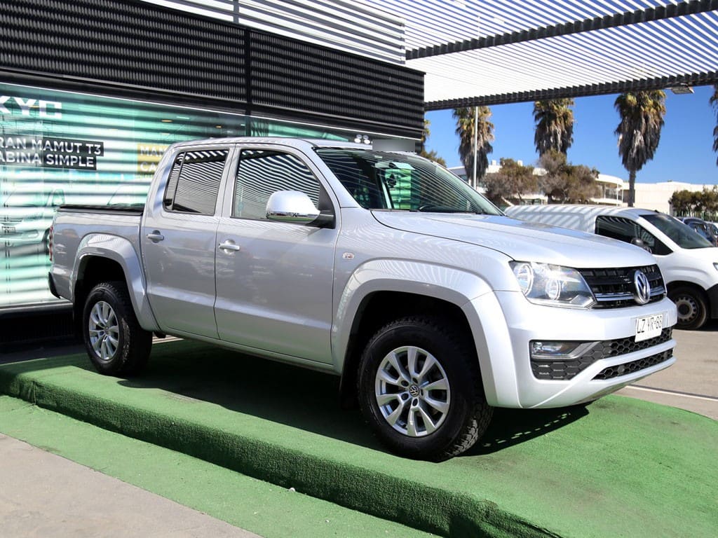 Volkswagen Amarok Comfortline At 2.0 4x4 año 2021