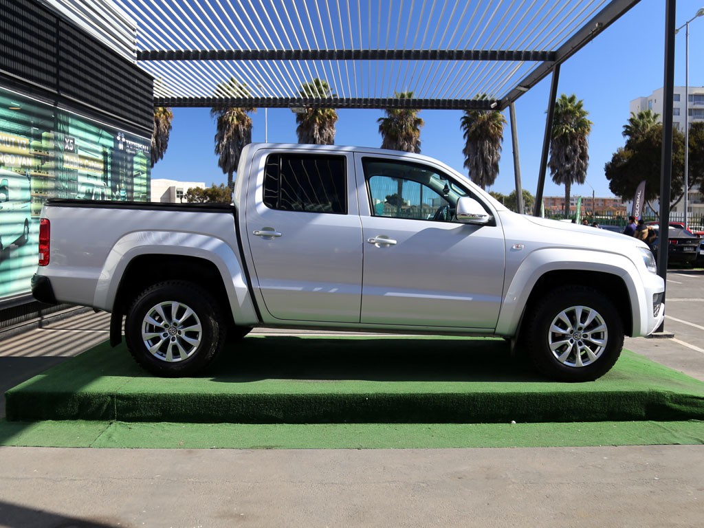 Volkswagen Amarok Comfortline At 2.0 4x4 año 2021