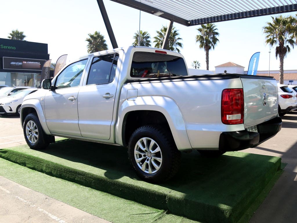 Volkswagen Amarok Comfortline At 2.0 4x4 año 2021