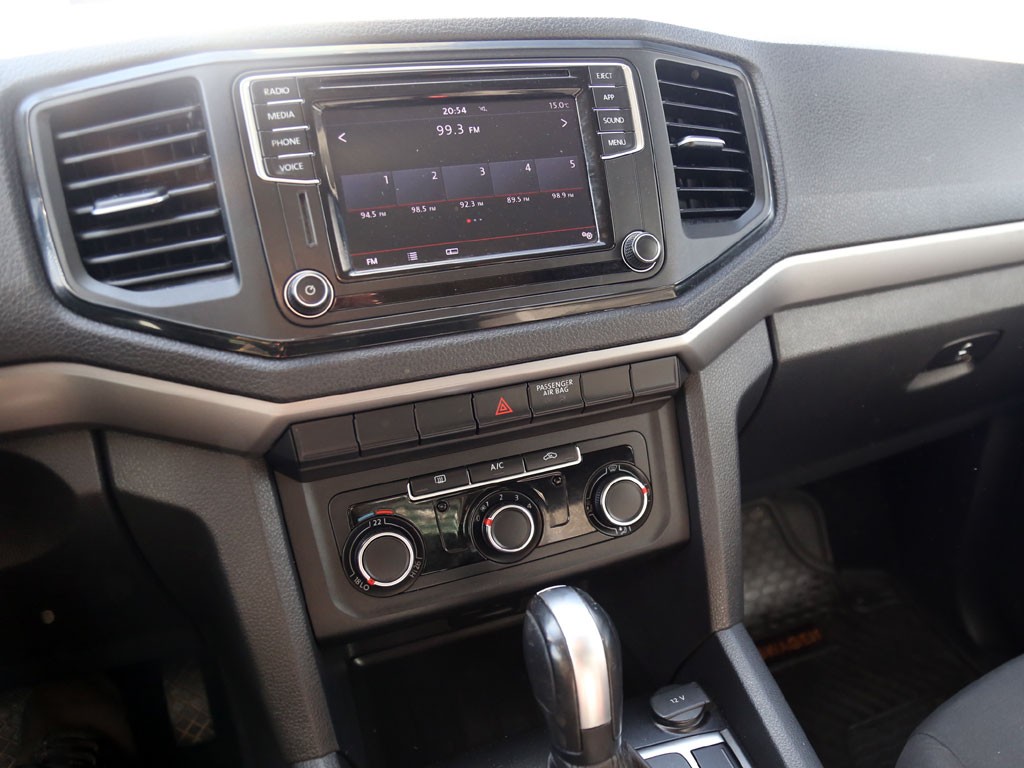 Volkswagen Amarok Comfortline At 2.0 4x4 año 2021