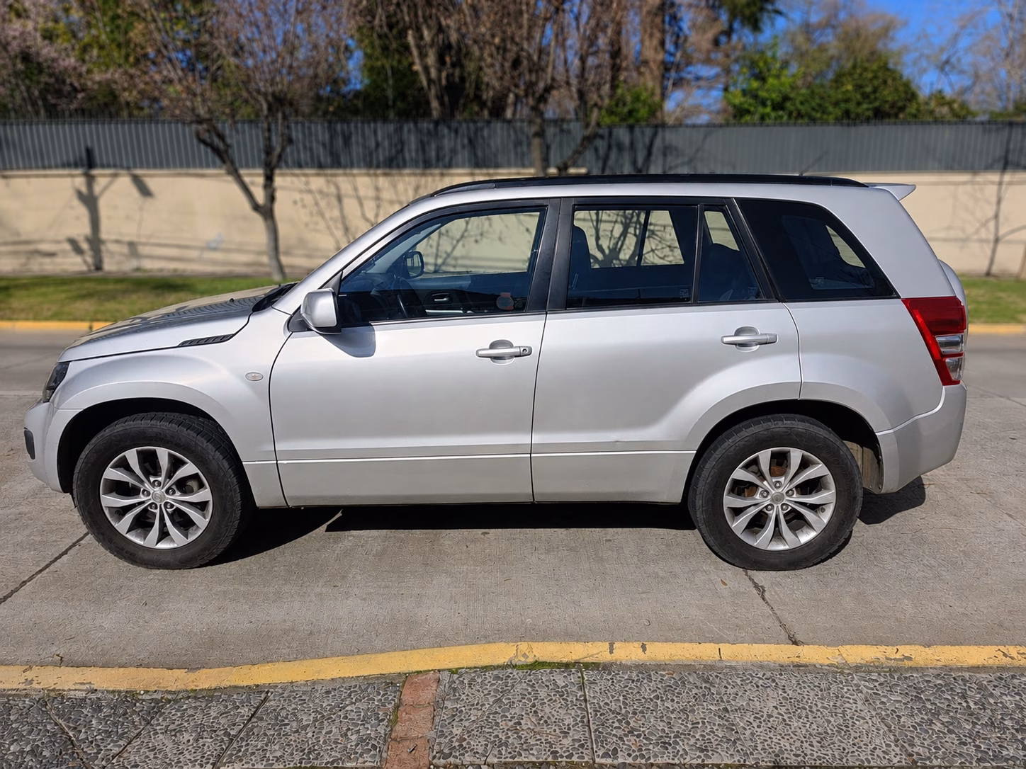 Suzuki Grand Nomade Glx Sport año 2018