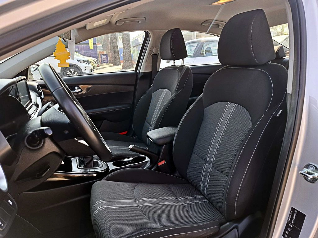 Kia Cerato Ex 4x2 1.6 año 2024