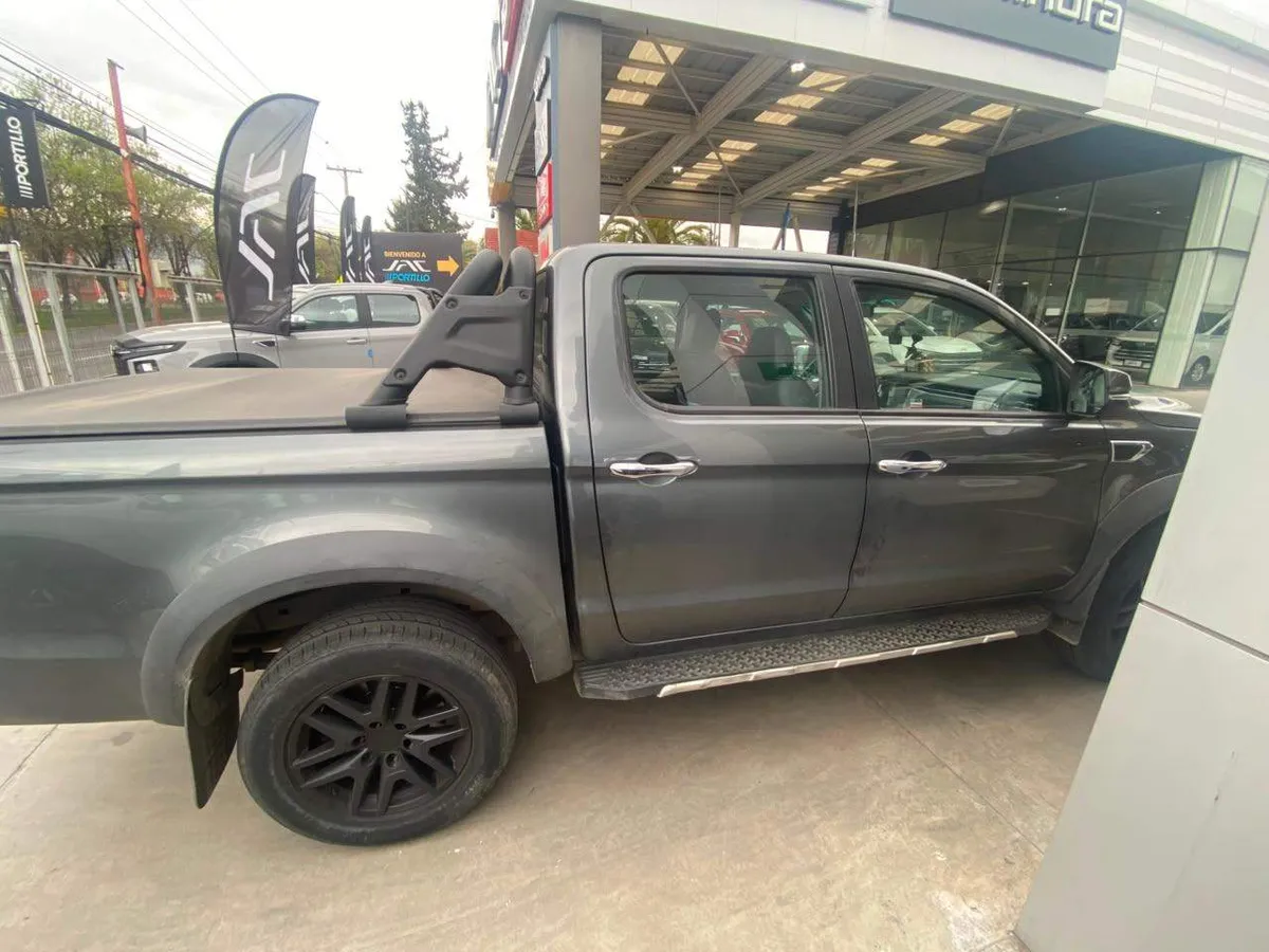 JAC T8 2.0 Luxury 4x2 Diesel Mt 4p año 2023