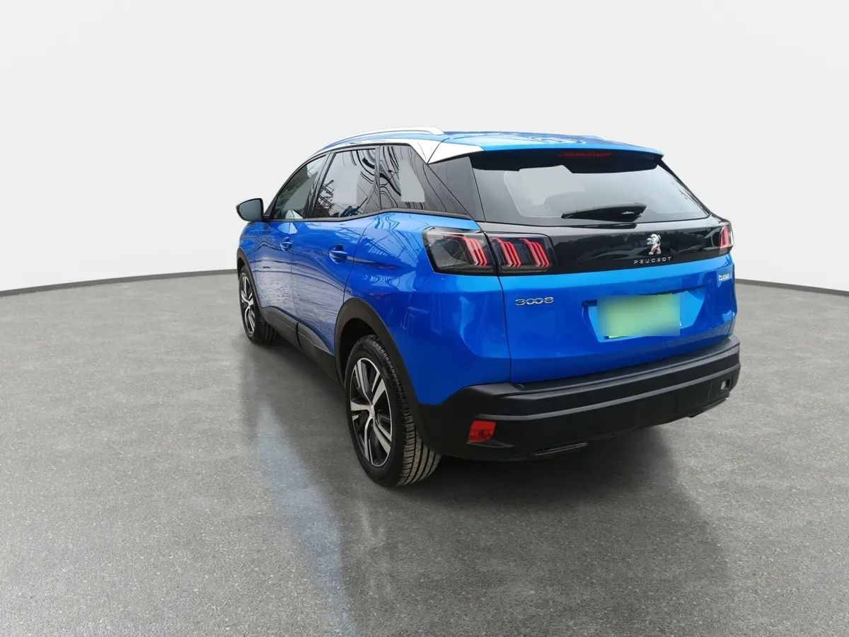 Peugeot 3008 1.2 Active Puretech 4x2 130 Mt6 5p año 2021