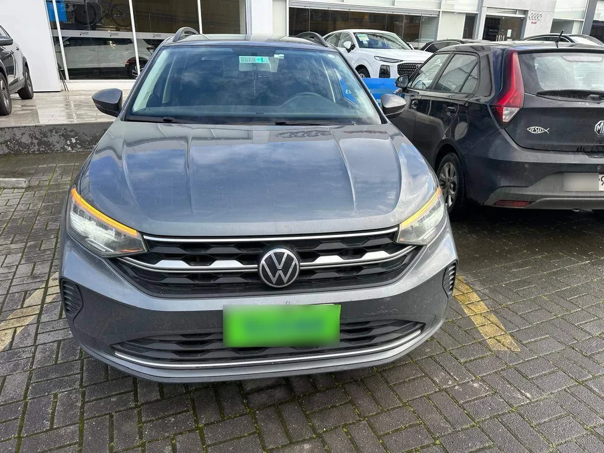 Volkswagen Nivus 1.0 Tsi Comfortline 4x2 At 5p año 2024