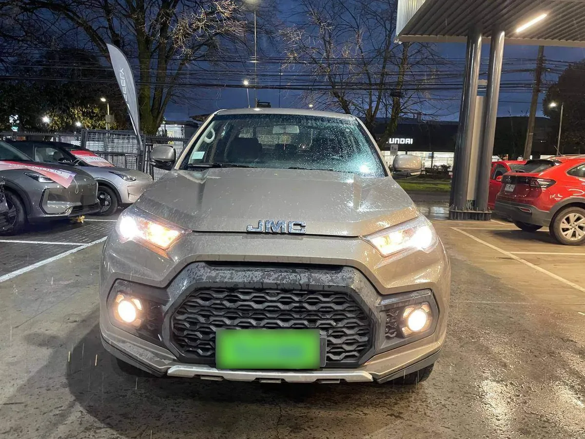 JMC Vigus 2.4 Plus Diesel 4x4 Euro5 Mt 4p año 2023