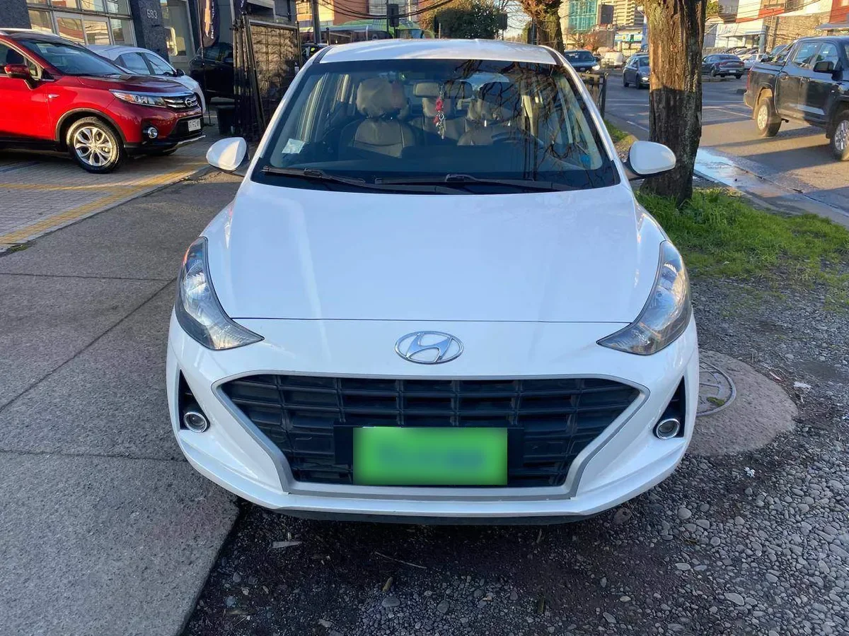 Hyundai Grand I10 1.2 Plus 4x2 Hb Mt 5p año 2023