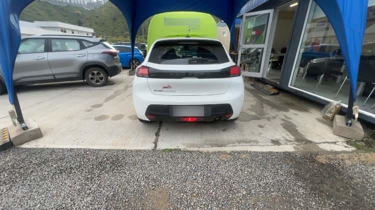 Peugeot 208 1.2 Puretech Allure Pack 100 4x2 Mt 5p año 2024
