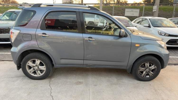 Toyota Rush 1.5 Lei 4x2 Mt 5p año 2017