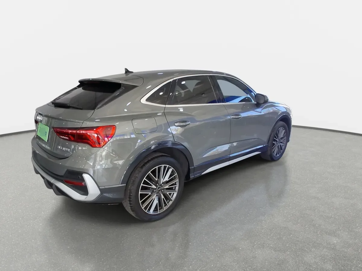 Audi Q3 1.4 35 Tfsi Sportback Sport 4x2 S-Tronic At 5p año 2025