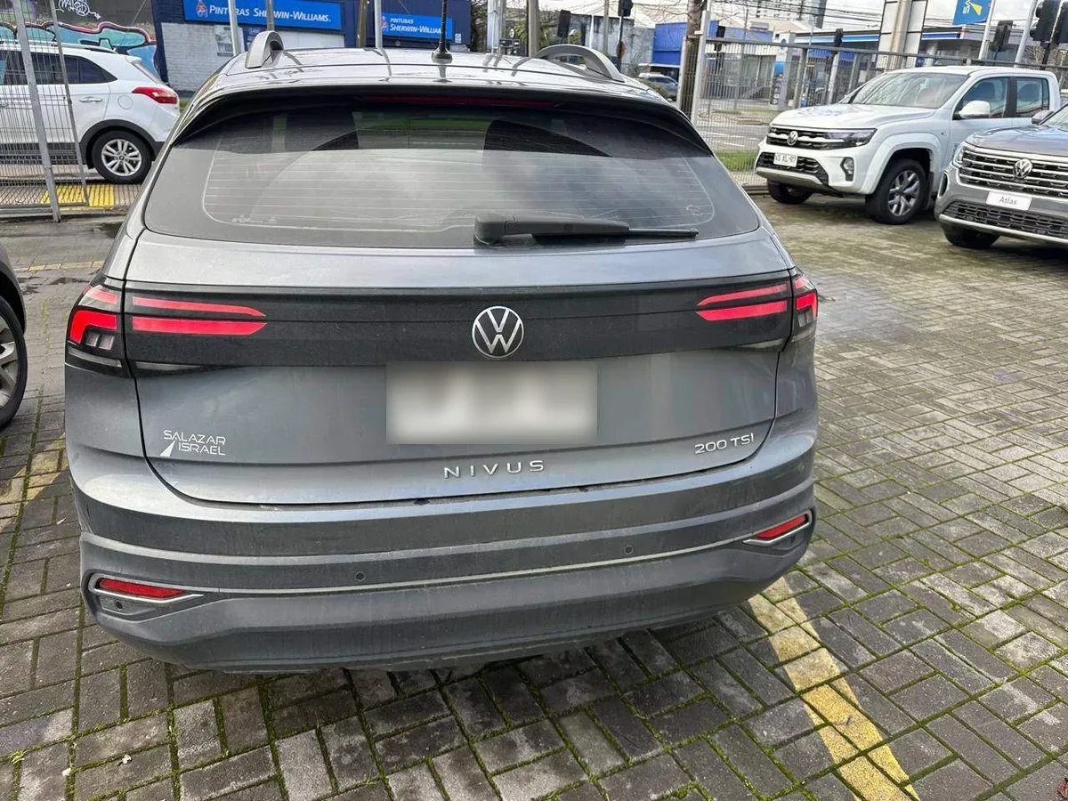Volkswagen Nivus 1.0 Tsi Comfortline 4x2 At 5p año 2024