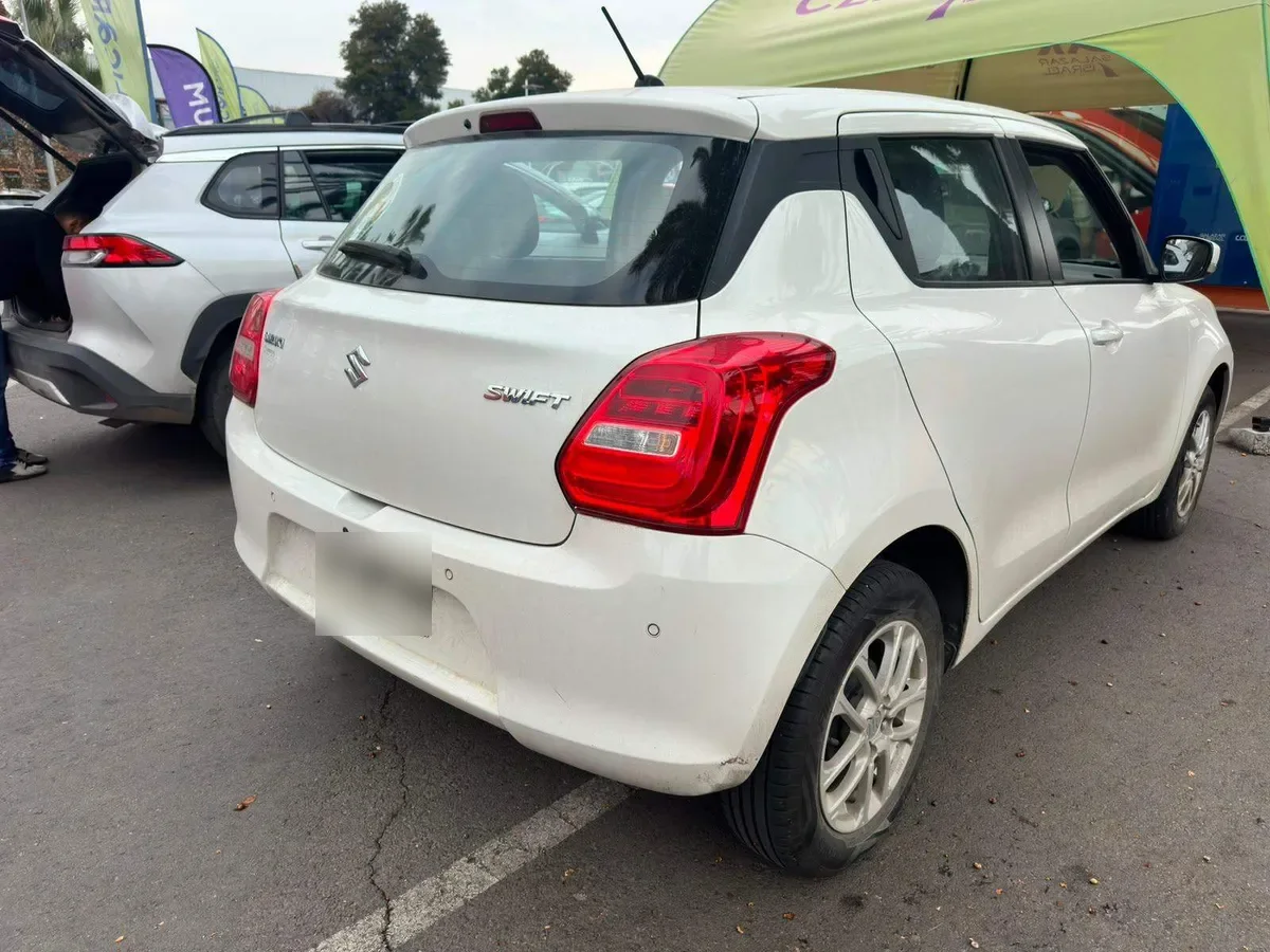 Suzuki Swift 1.2 Gl Sport 4x2 Hb Mt 5p año 2023