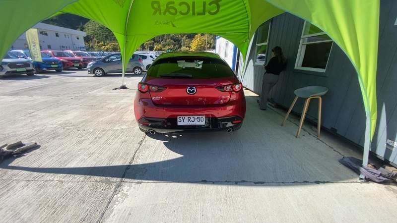 Mazda 3 2.0 7g Core 4x2 Hb 6at 5p año 2024