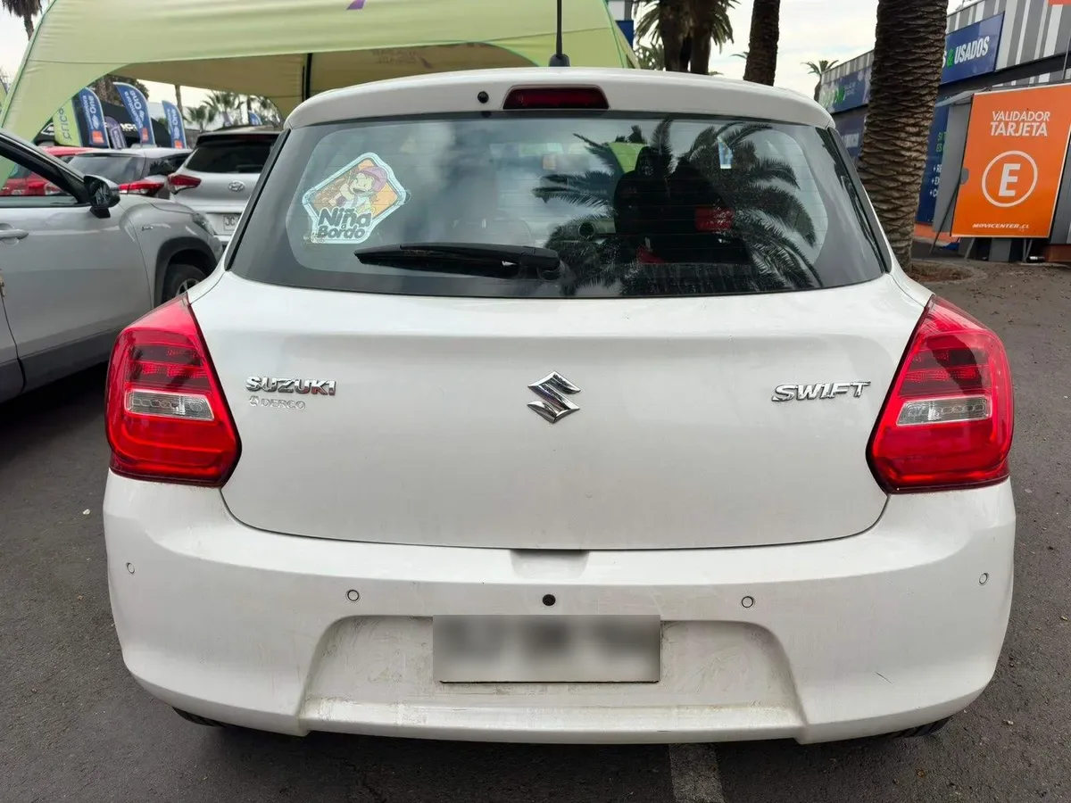 Suzuki Swift 1.2 Gl Sport 4x2 Hb Mt 5p año 2023