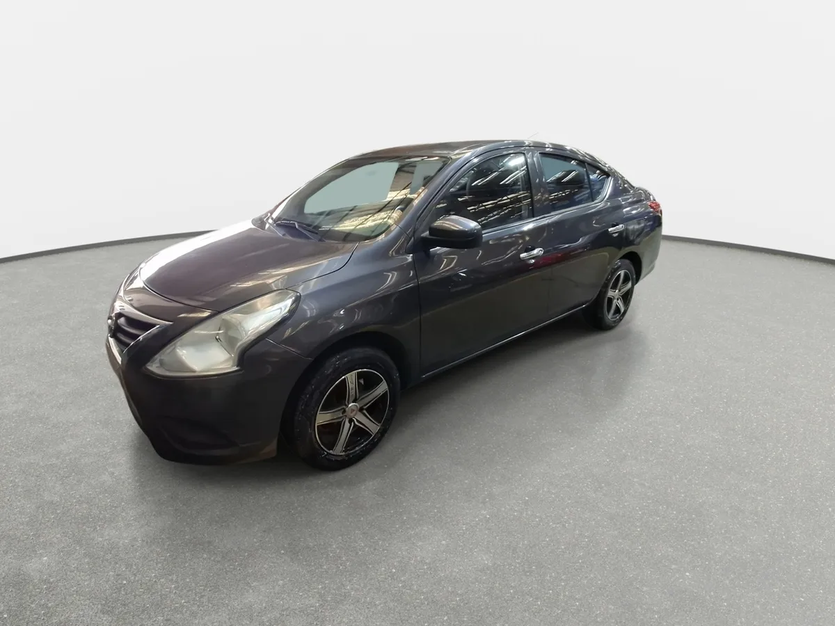 Nissan Versa 1.6 Sense Mt 4p año 2017