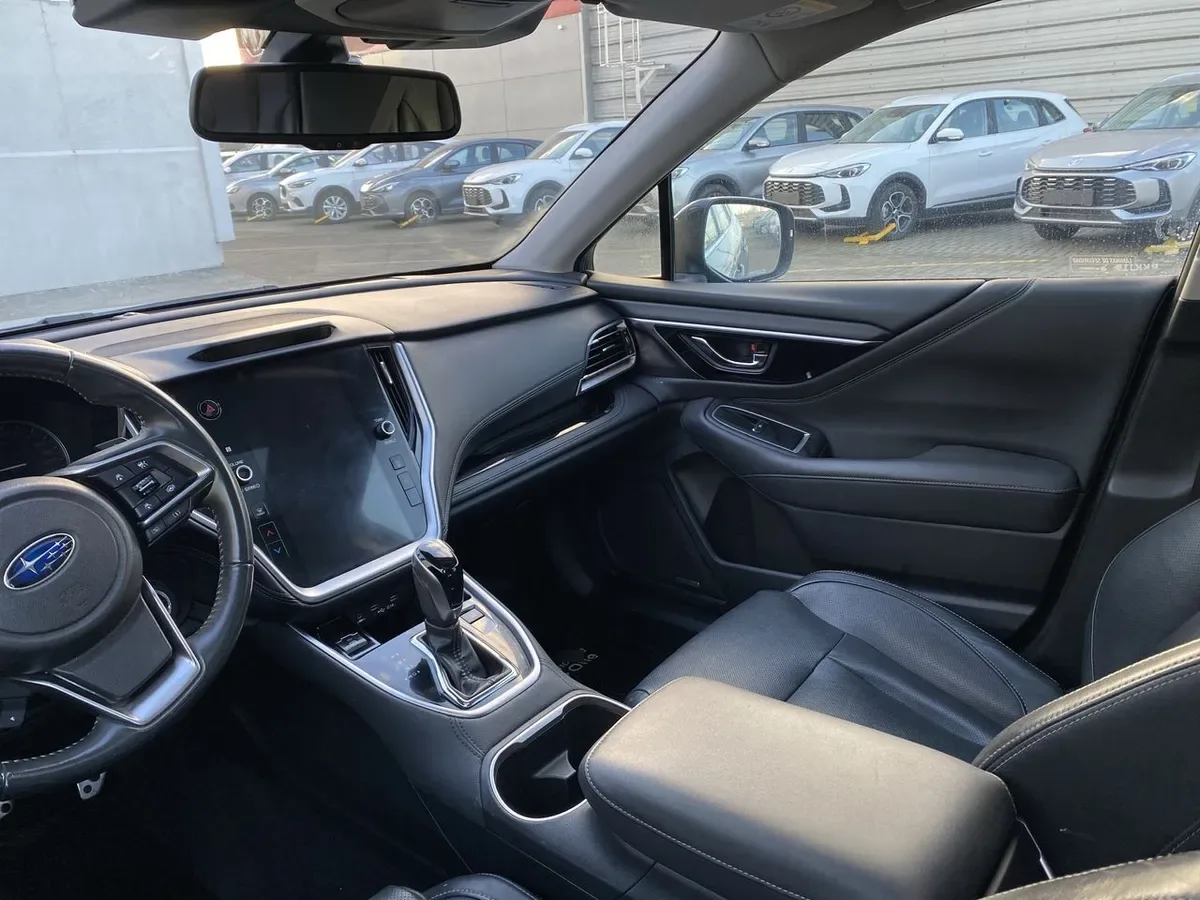 Subaru Outback 2.5i Touring Awd Cvt At 5p año 2022