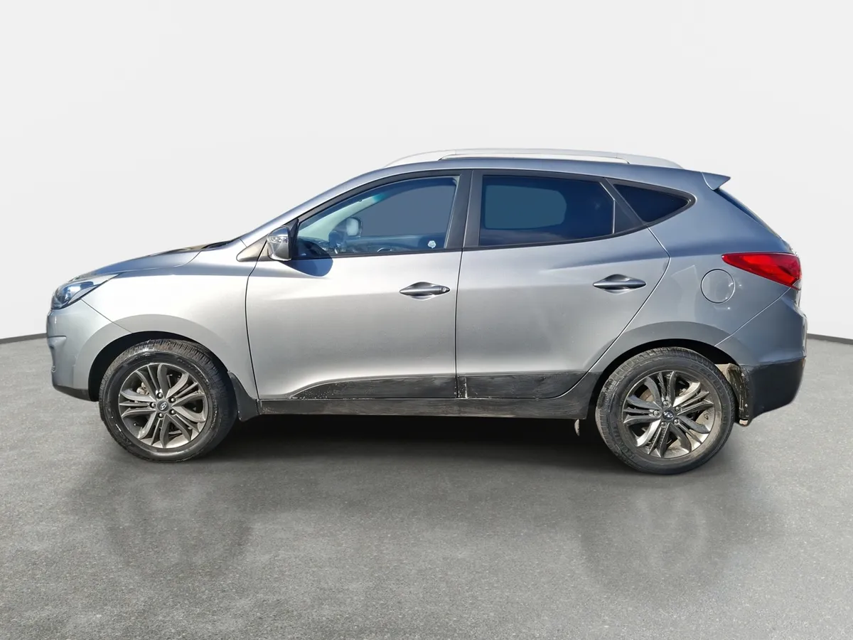 Hyundai Tucson 2.0 Gl Crdi Diesel 4wd Lm Pe At 5p año 2016