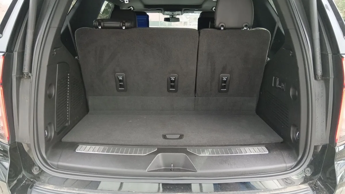 Chevrolet Tahoe 5.3 Z71 4x4 At 5p año 2023