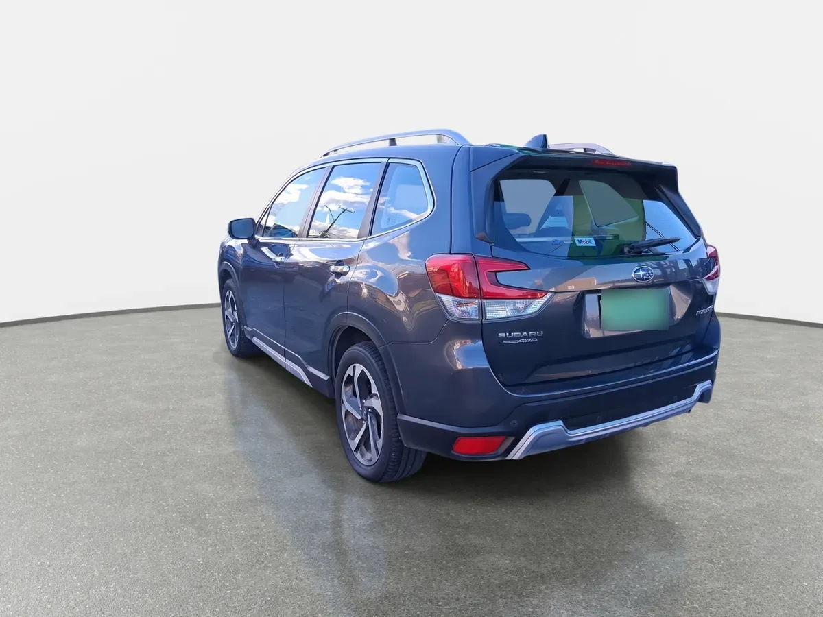 Subaru Forester 2.5i Limited Eyesight Gardx Awd At 5p año 2024
