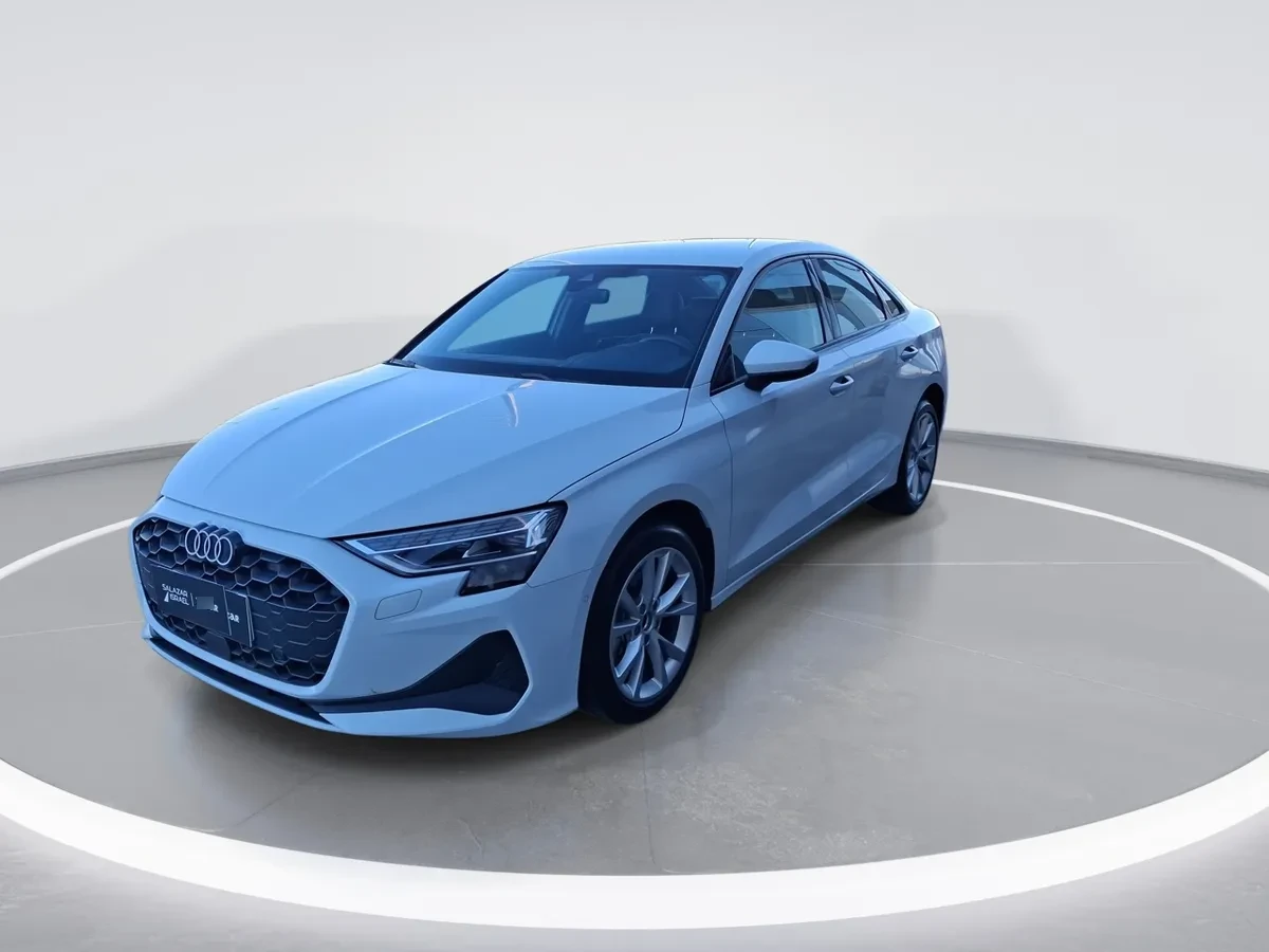 Audi A3 1.4 Tfsi Fl 35 Pi 4x2 Sdn At 4p año 2026