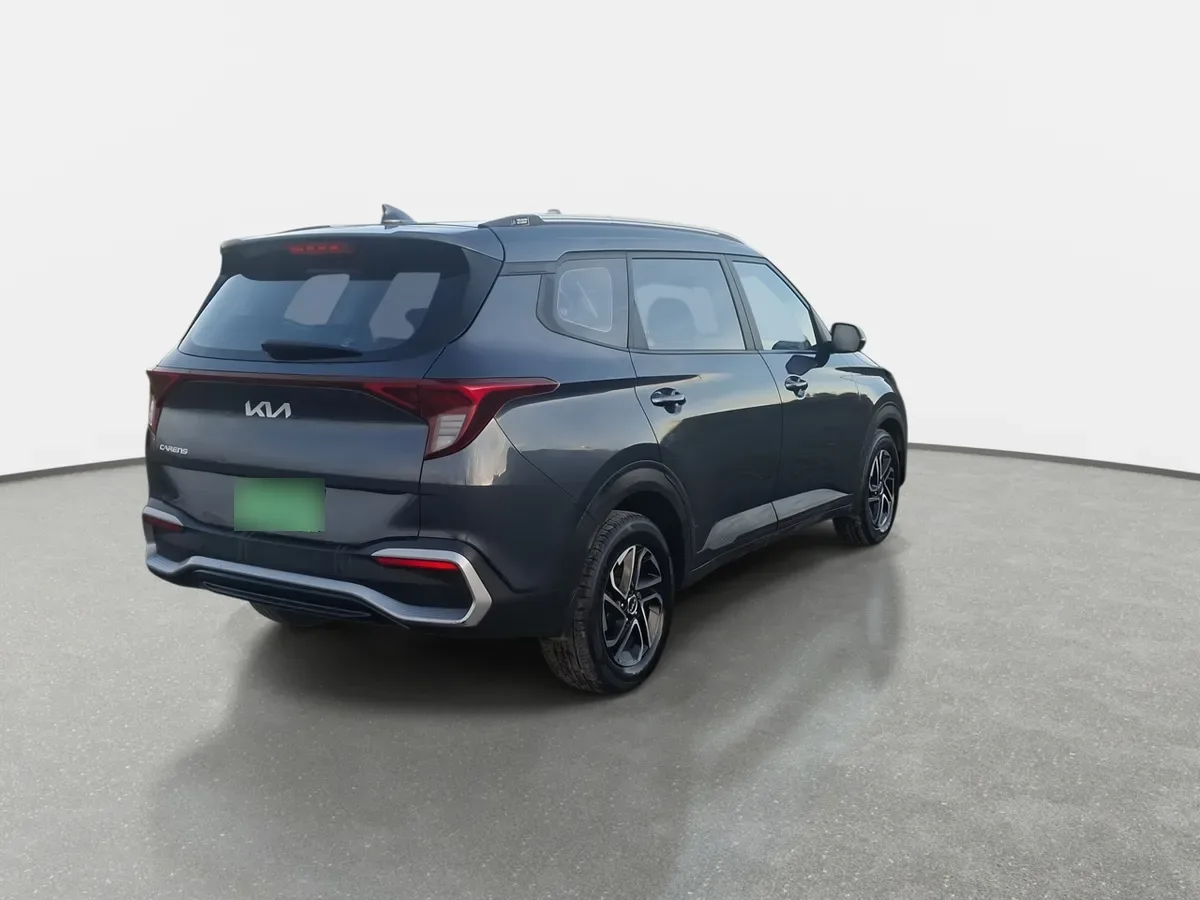 Kia Carens 1.4l Ex Turbo-Gdi Full 4x2 7dct At 5p año 2022