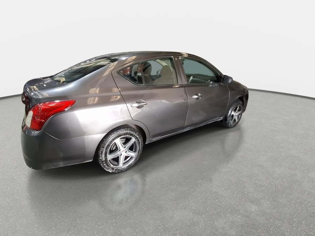 Nissan Versa 1.6 Sense Mt 4p año 2017