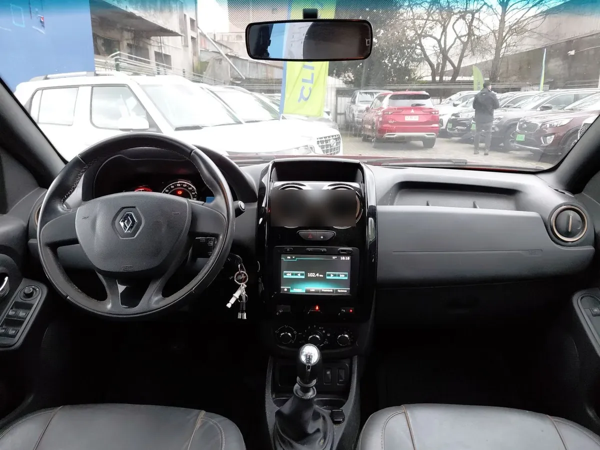 Renault Duster 2.0 Zen 4x2 Tech 6mt 5p año 2019