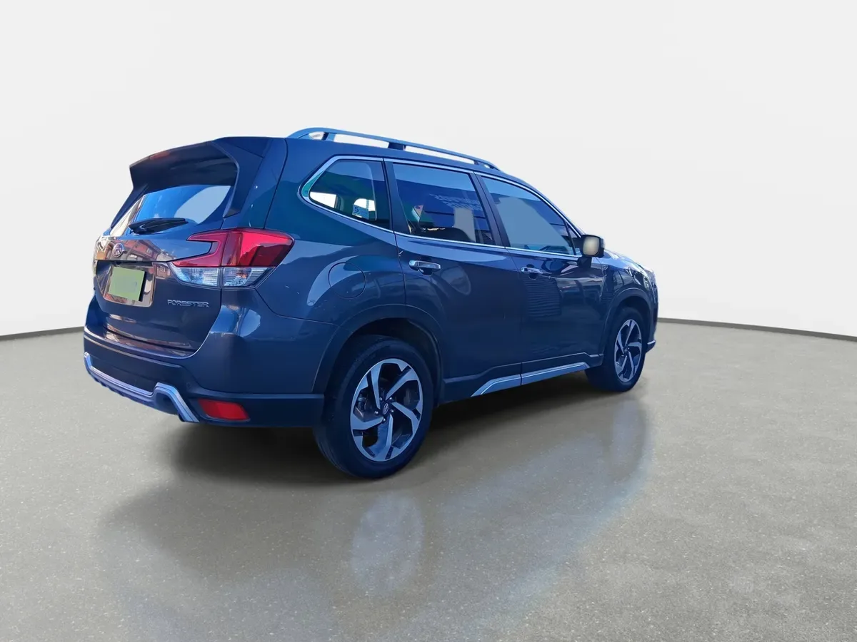 Subaru Forester 2.5i Limited Eyesight Gardx Awd At 5p año 2024