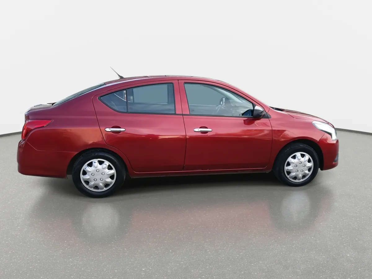Nissan Versa 1.6 Sense 4x2 Mt 4p año 2021