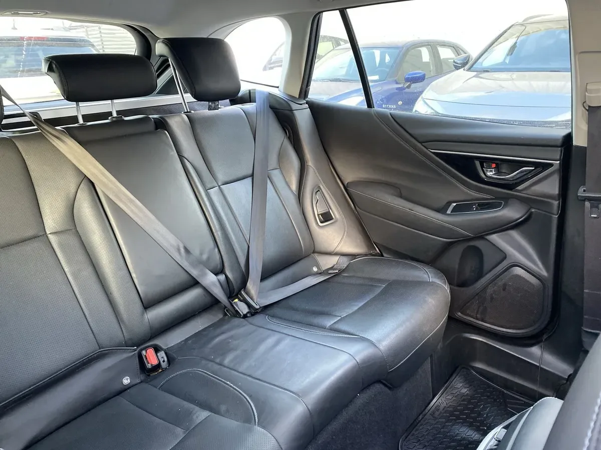 Subaru Outback 2.5i Touring Awd Cvt At 5p año 2022