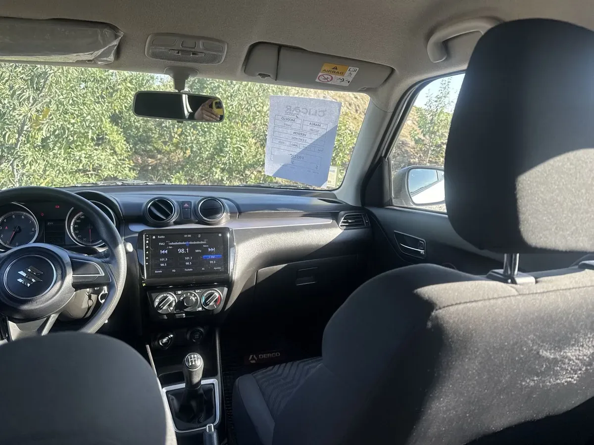 Suzuki Swift 1.2 Gl 4x2 Hb Mt 5p año 2024