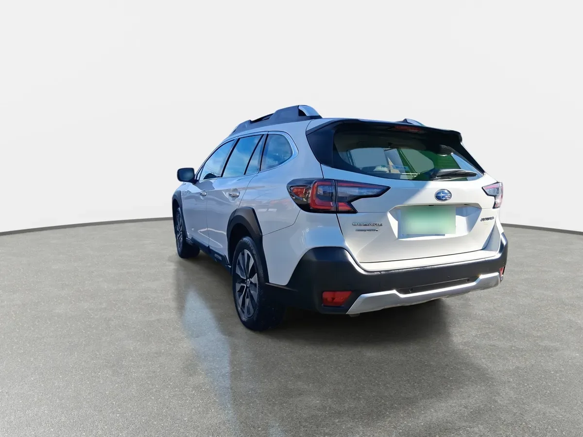 Subaru Outback 2.5i Touring Awd Cvt At 5p año 2023