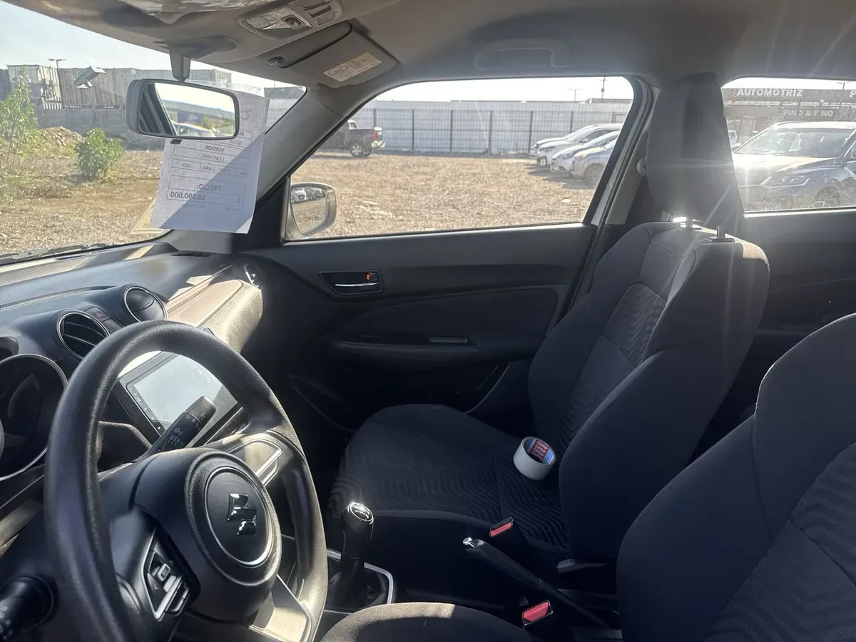 Suzuki Swift 1.2 Gl 4x2 Hb Mt 5p año 2024