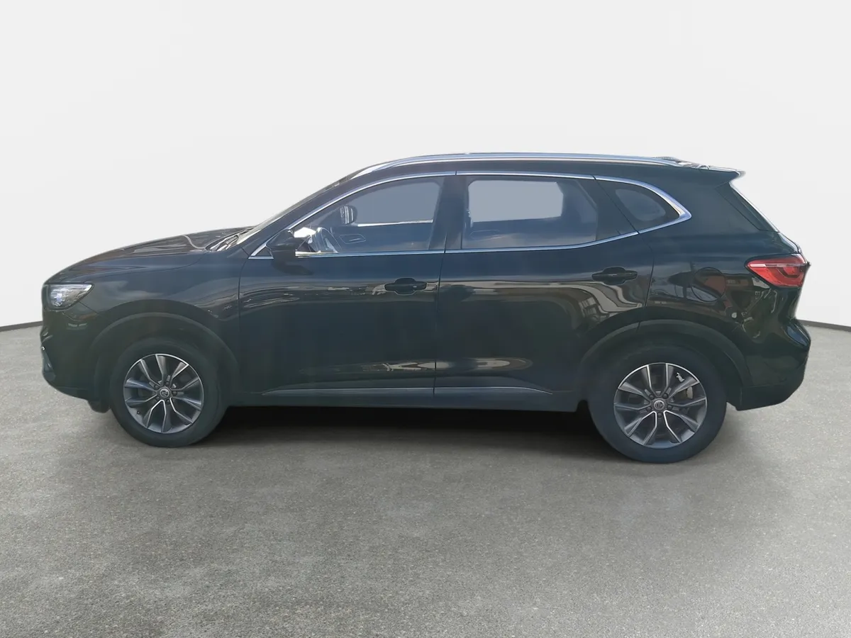 MG Hs 1.5t Comfort 2wd Mt 5p año 2023