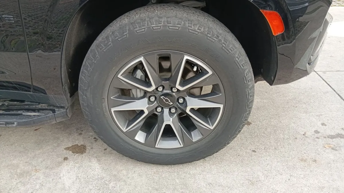 Chevrolet Tahoe 5.3 Z71 4x4 At 5p año 2023