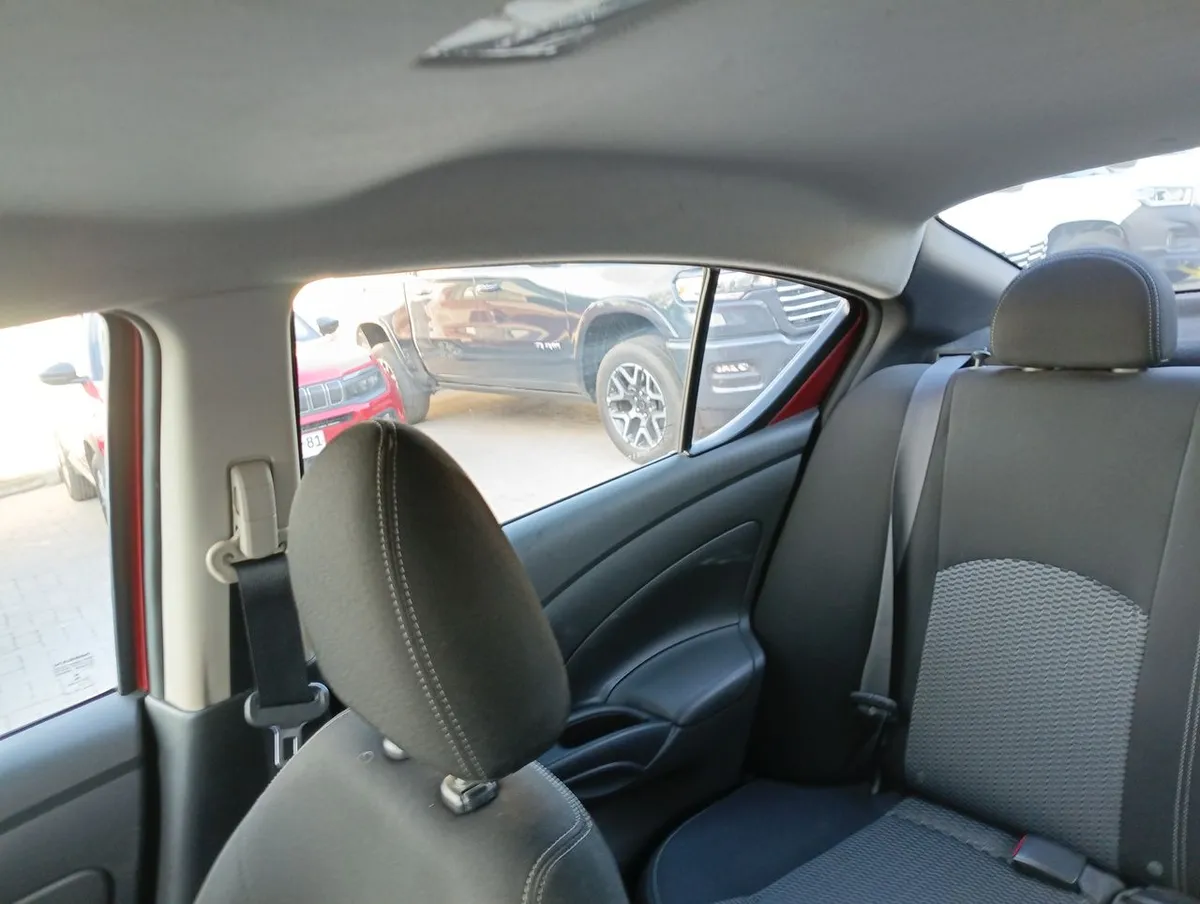 Nissan Versa 1.6 Sense 4x2 Mt 4p año 2021