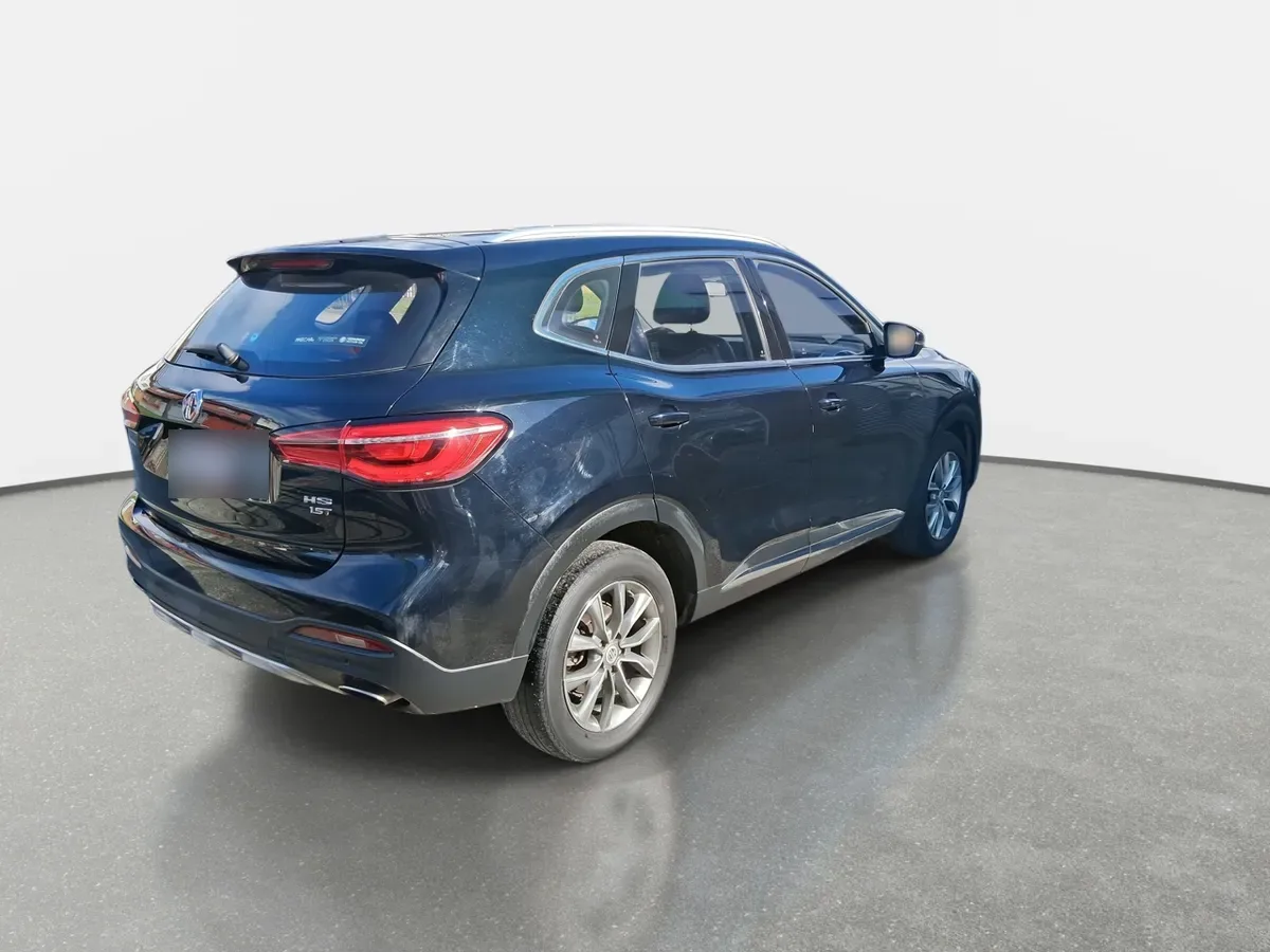 MG Hs 1.5t Comfort 2wd Mt 5p año 2023