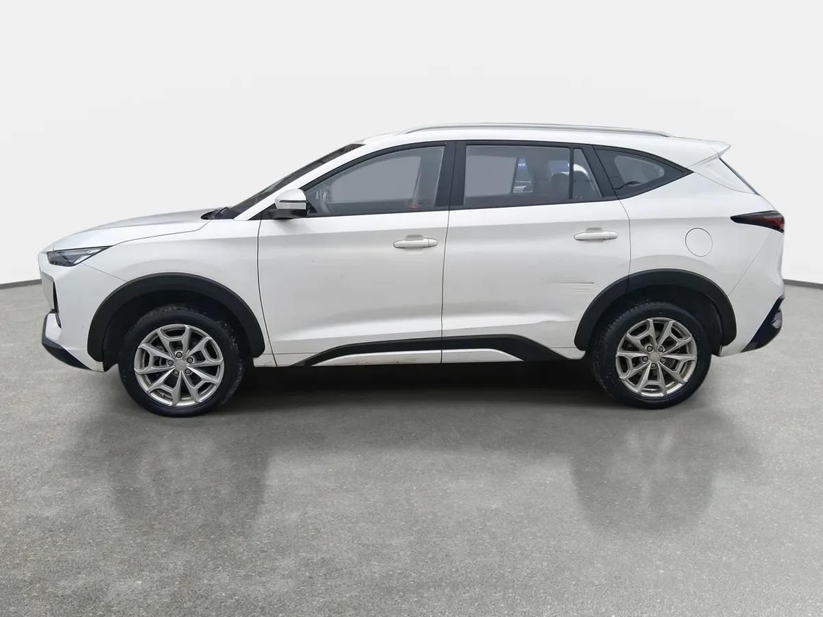JAC Js8 1.5 Comfort Ce 4x2 6mt 5p año 2023