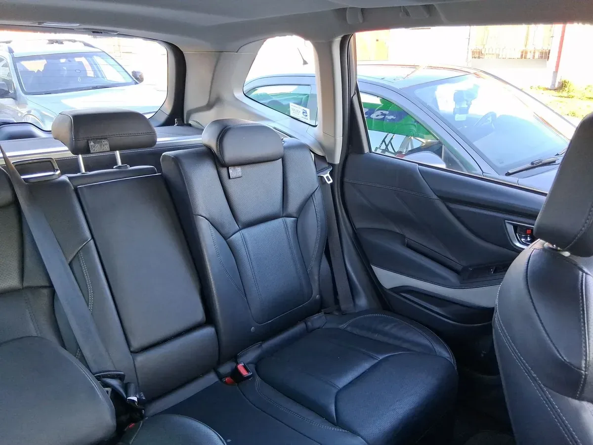 Subaru Forester 2.5i Limited Eyesight Gardx Awd At 5p año 2024
