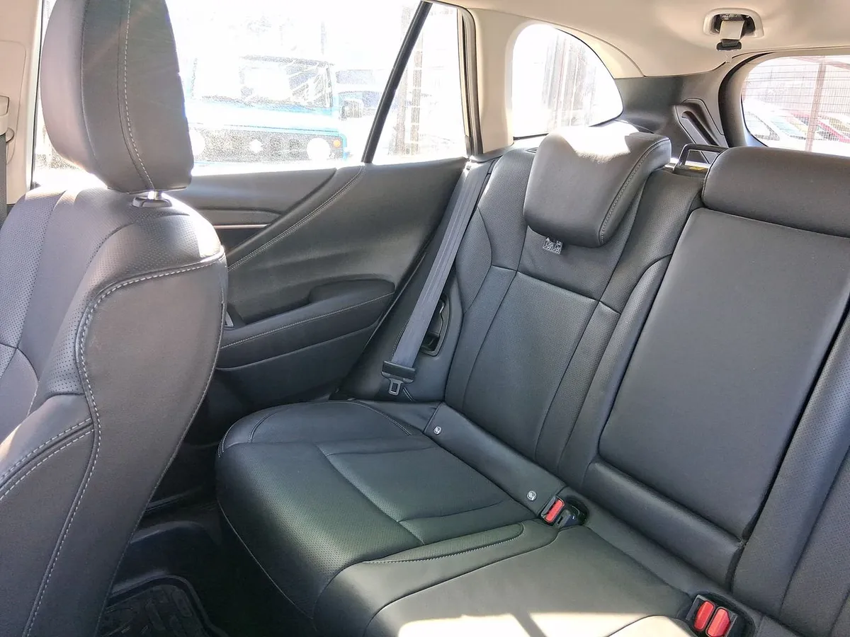 Subaru Outback 2.5i Touring Awd Cvt At 5p año 2023